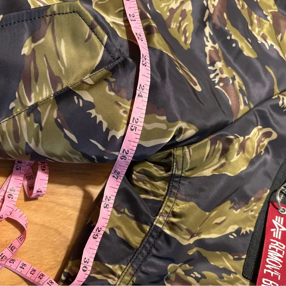 Alpha Industries Men’s Camo Bomber Jacket in Olive & Black - Picture 9 of 13